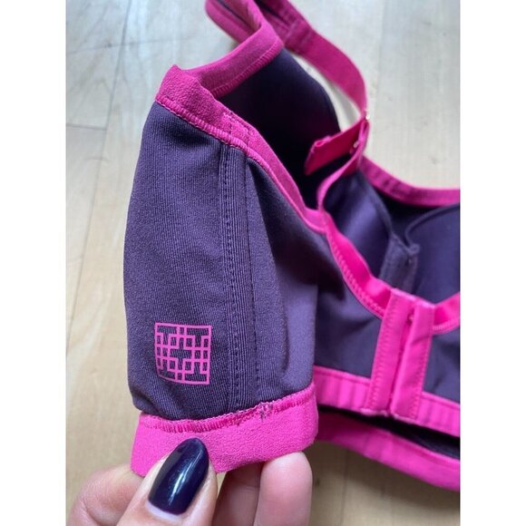 Natori "Yogi Convertible" sports bra BNWOT sumac/electric pink - Picture 4 of 7